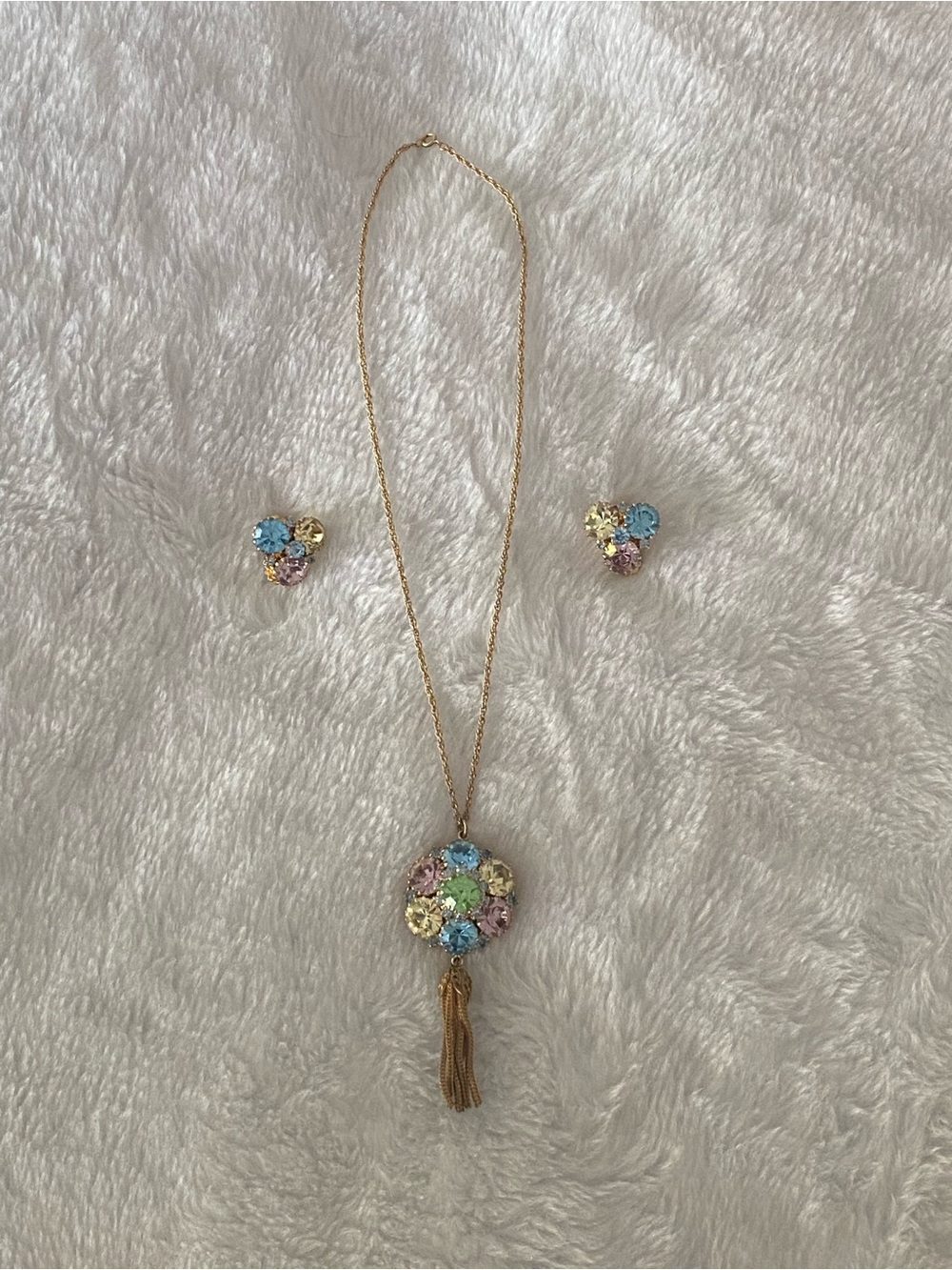 Vintage Gold-Tone Multicolor Rhinestone Pendant Necklace And Clip Earrings Set - Picture 12 of 12